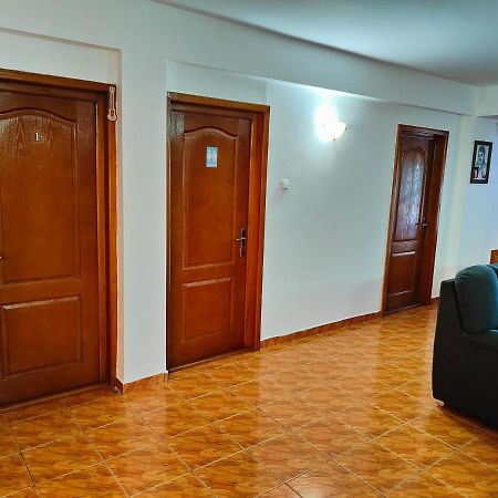 فندق Vila Olimpica كوستِنيست المظهر الخارجي الصورة